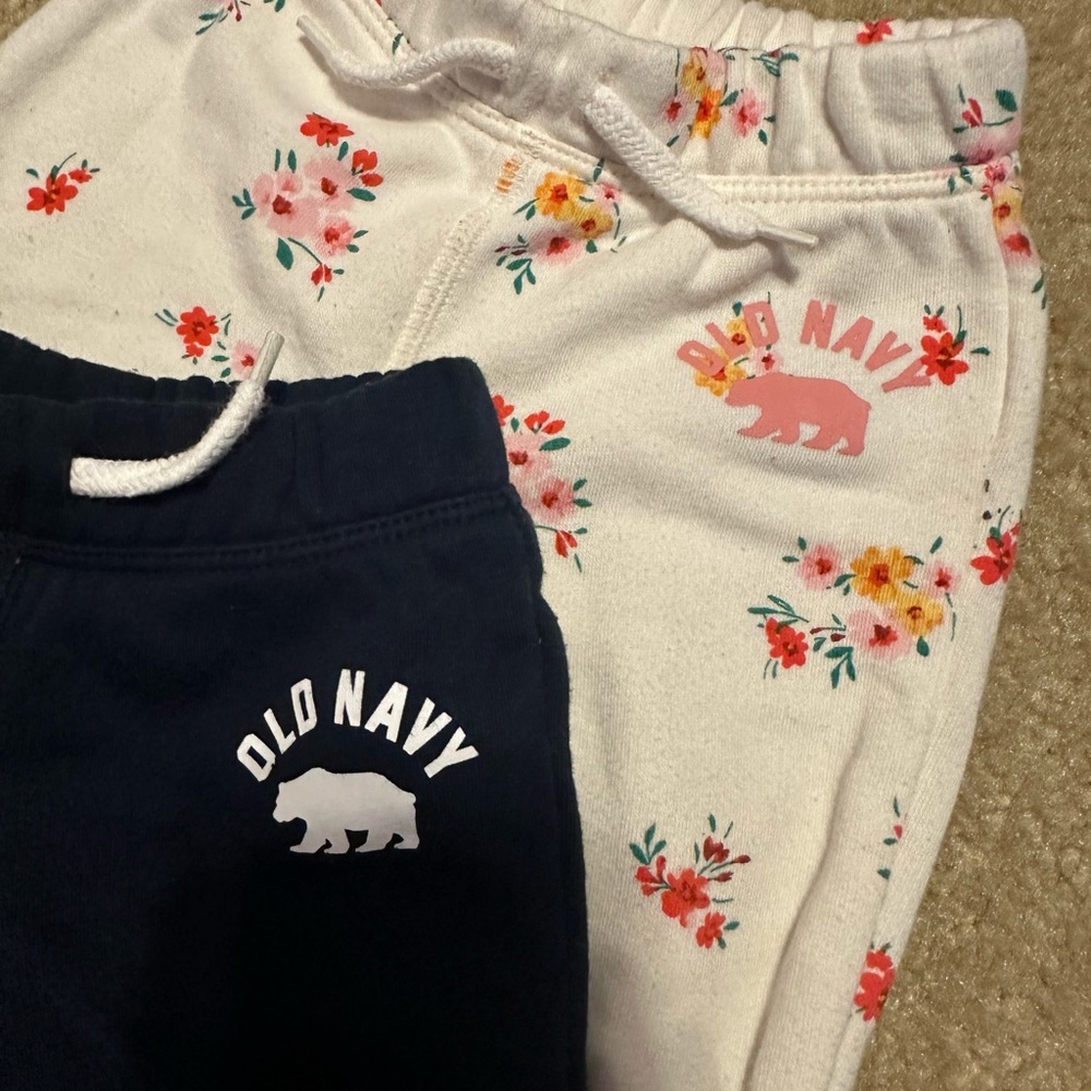 Infant Old Navy Joggers - Picture 3 of 6